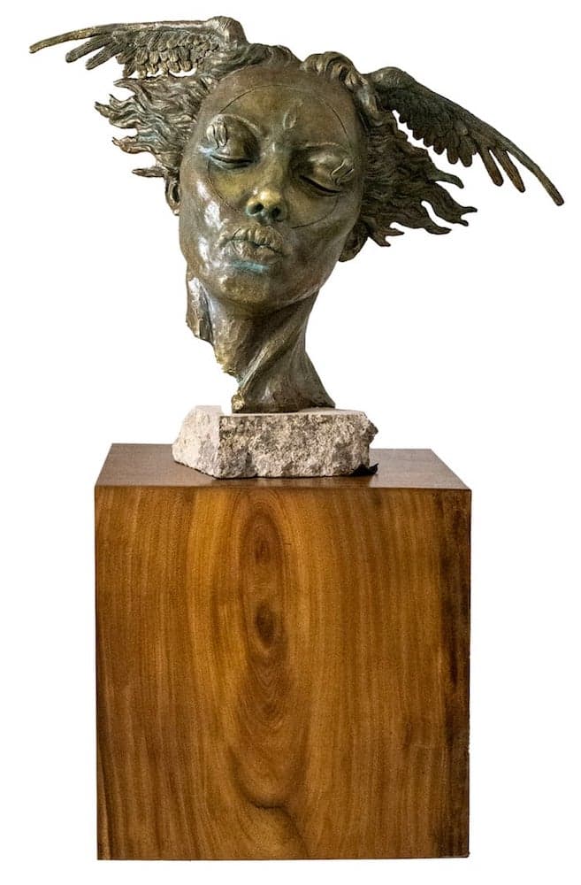 Kiss by Alejandro Barush, resin sculpture at El Dorado Gallery